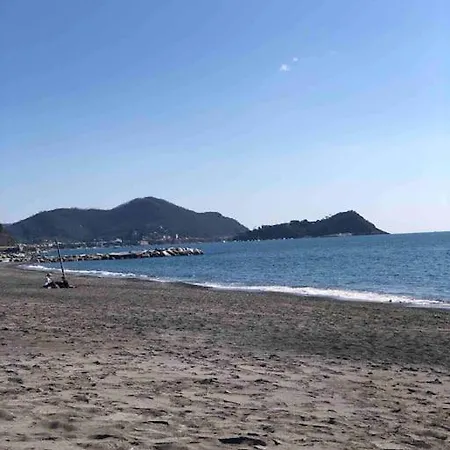 아파트 A Quattro Passi Dal Mare